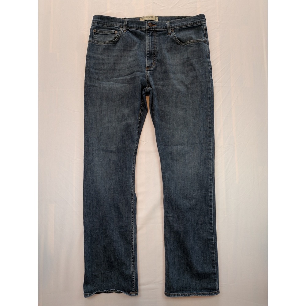 Wrangler Mens Slim Straight Jeans 36x32 Medium Wash Blue Stretch Denim